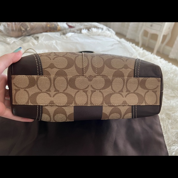 Coach Leatherware Est. 1941 Medium Size Purse - Picture 4 of 5